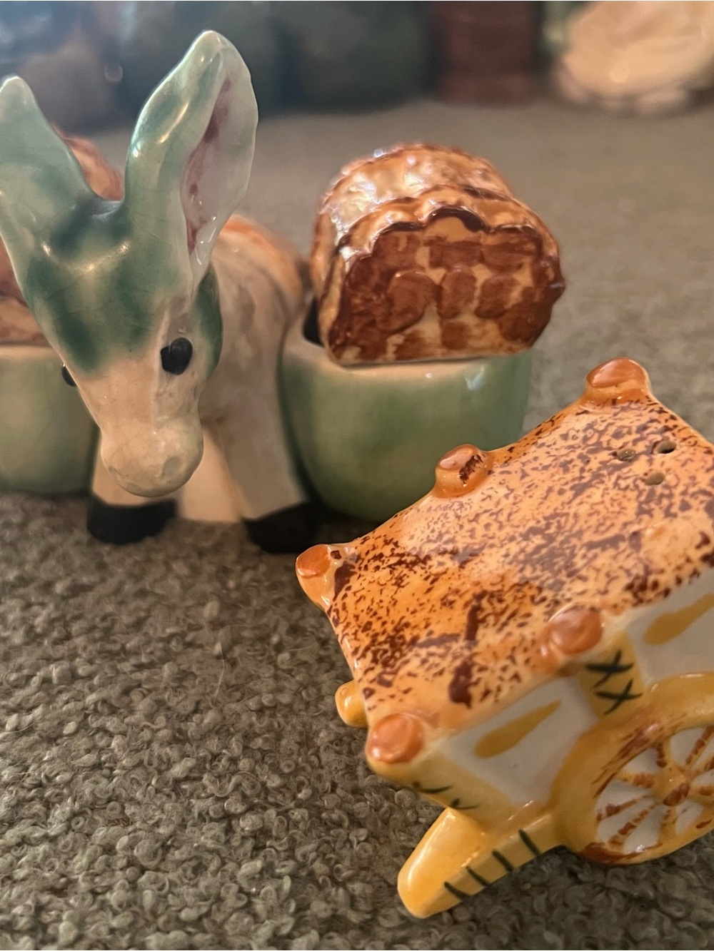 Vintage 50’s Glossy Ceramic Donkey Salt Pepper Shakers Bonus Wagon Spice Shaker